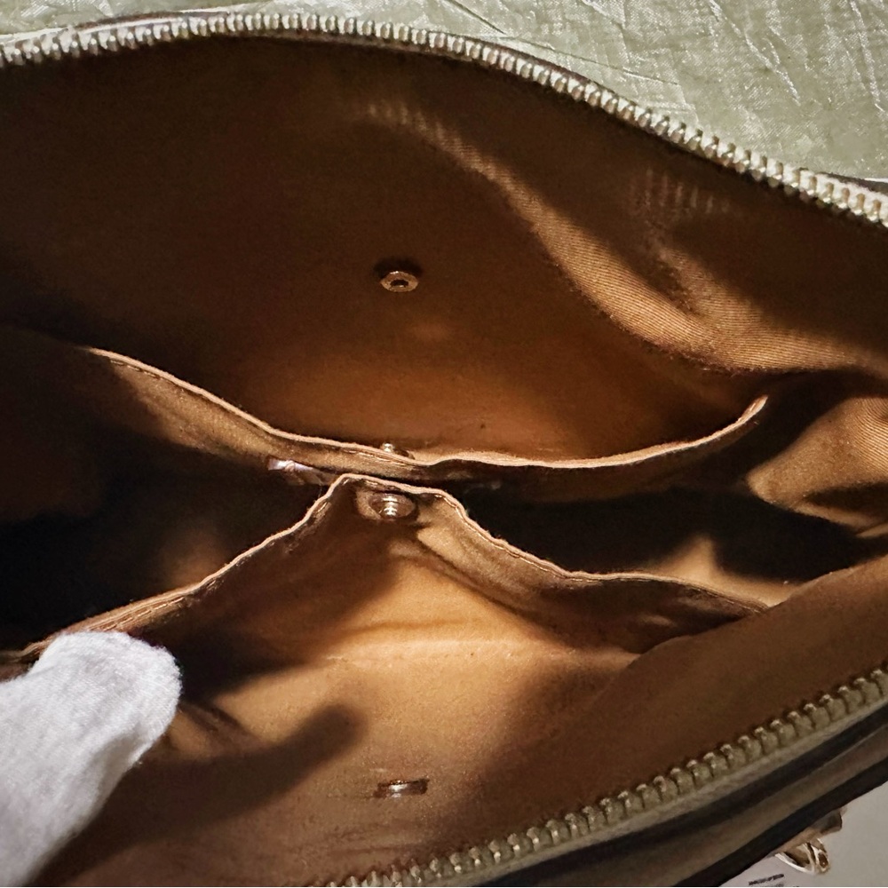 Coach shoulder bag Cream Leather Satchel with Signature Trim and Gold Hardware - Picture 9 of 17